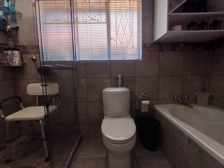 3 Bedroom Property for Sale in Stilfontein North West